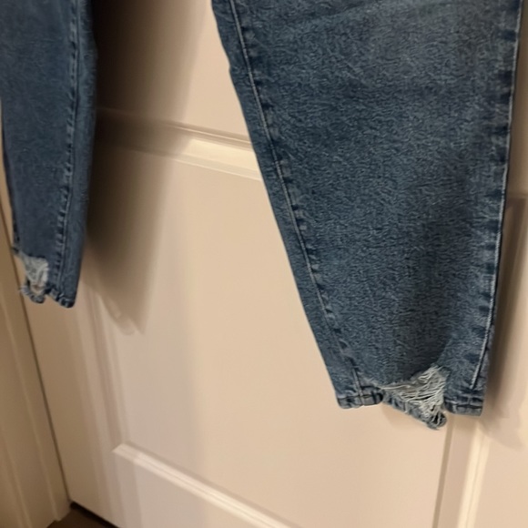 Good American The Weekender Indigo 250 - Picture 6 of 10